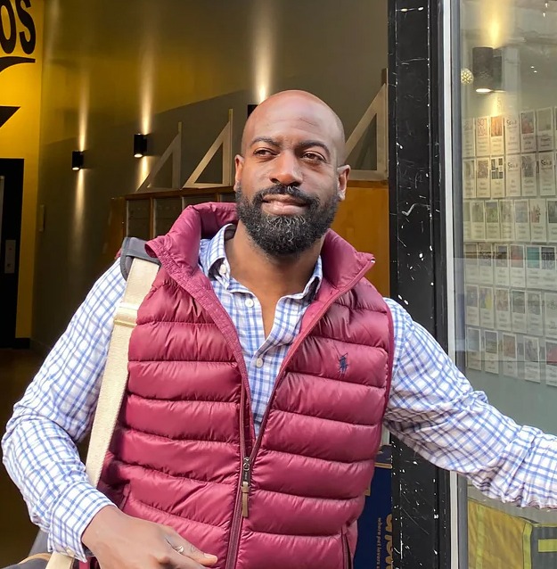 Portrait of Jason L. Outlaw